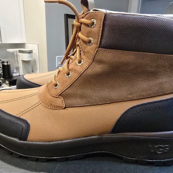 UGG Emmett Duck Boots Waterproof Winter Chesnut Brown 1115834-CHE Men's 12 NIB - Picture 1 of 14
